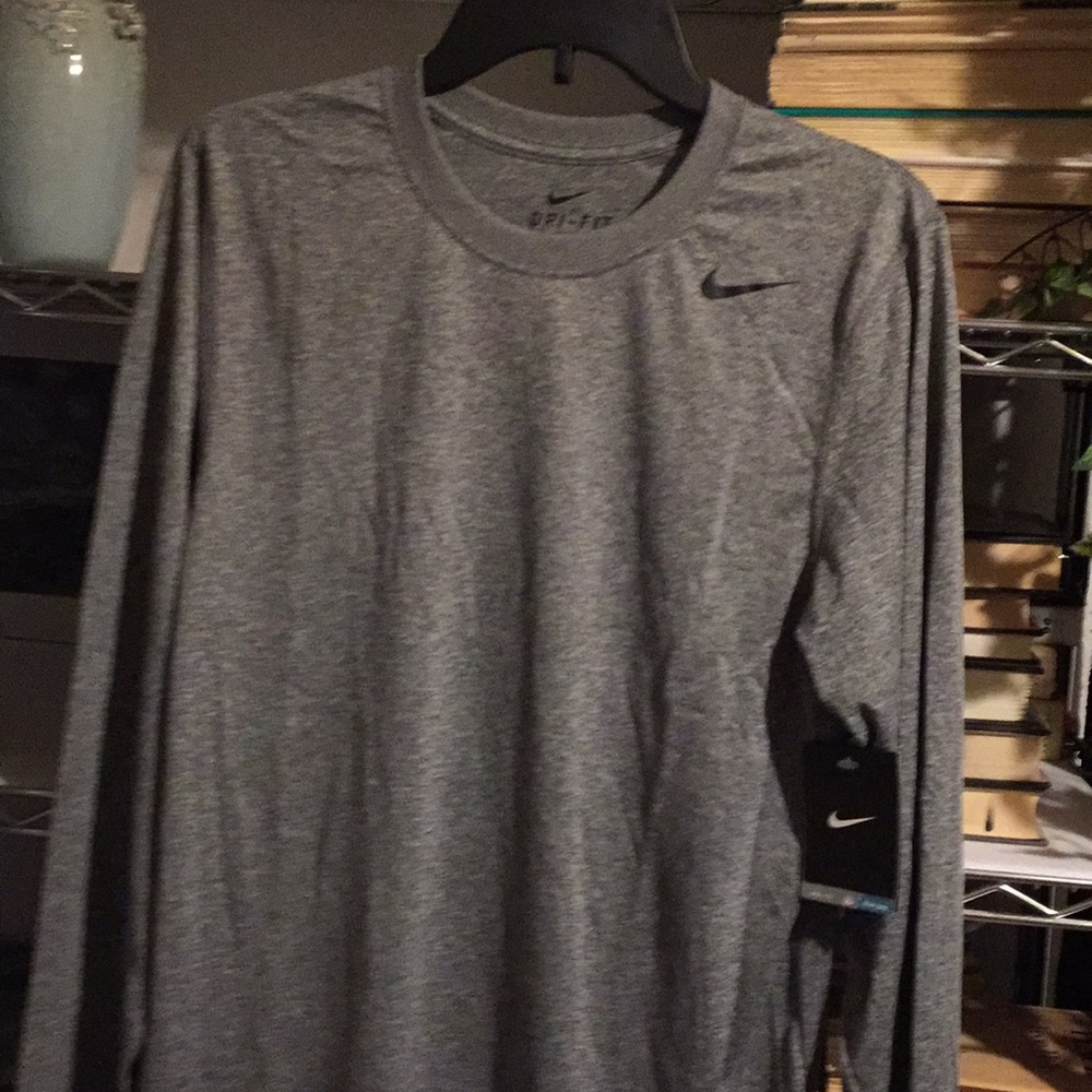 NWT 4 NIKE BUNDLE MENS DRI/FIT T-SHIRT LONG-SLEEVE